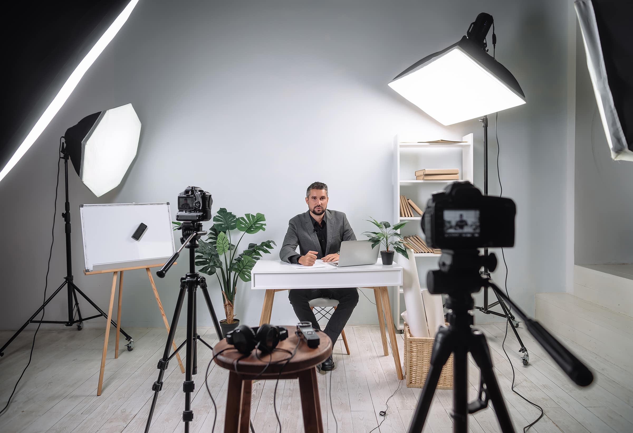The Pros & Cons of an Onsite Video Studio for Your Business 1